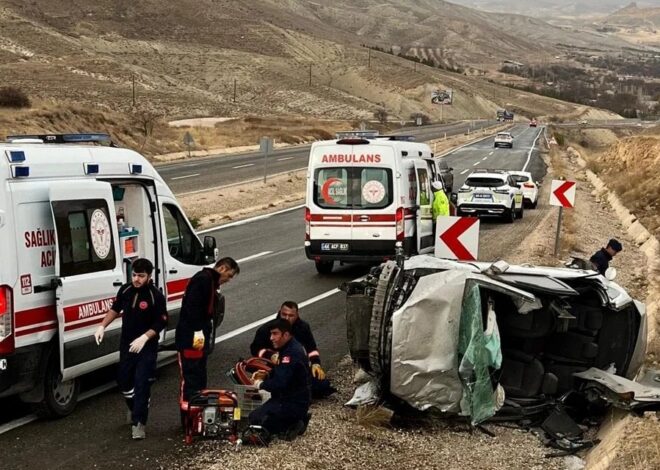 Malatya’da devrilen otomobildeki 5 kişi yaralandı